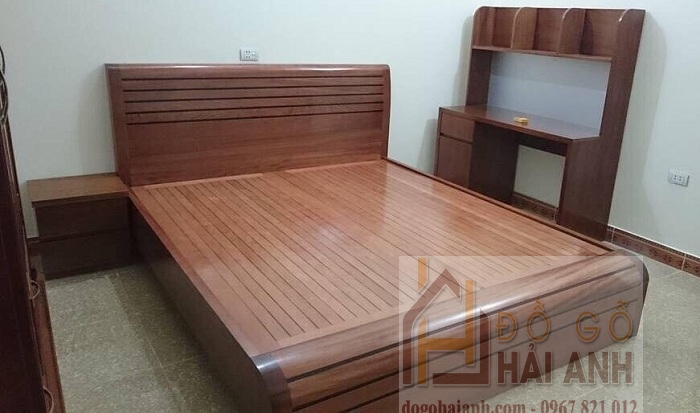 Giường ngủ gỗ Xoan Đào 1,8m x 2m Chân Cuốn
