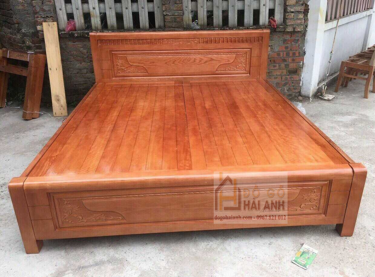 Giường ngủ gỗ sồi nga 2mx2m2: \