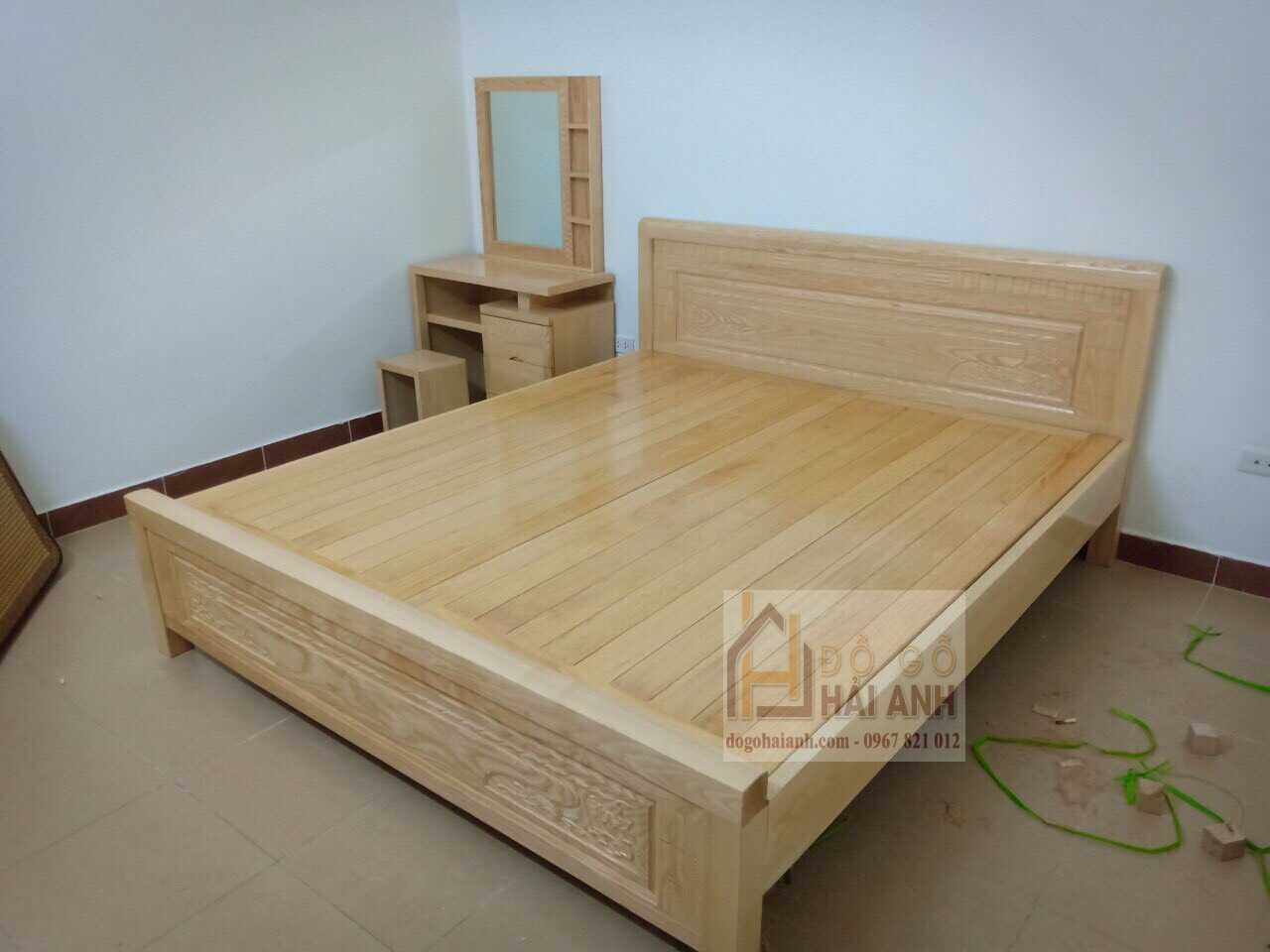 Giường ngủ 2mx2m2 gỗ sồi nga