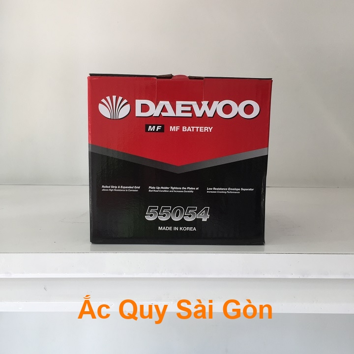 Binh acquy oto Daewoo 50Ah DIN50 kín khí (hay thường gọi là ắc quy khô) mang đến sự tiện lợi tối cao với tính năng chống tràn phi thường