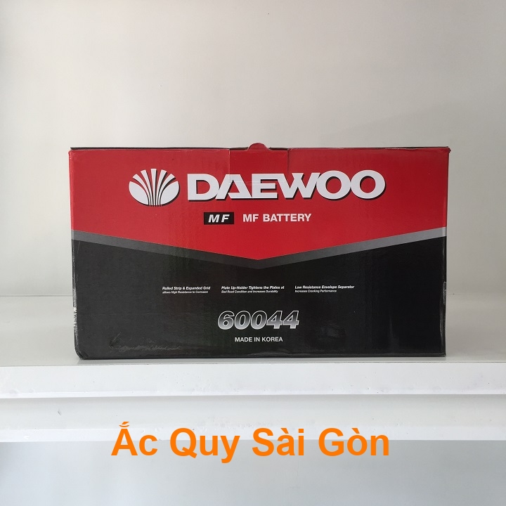 Binh acquy oto Daewoo 100Ah DIN100 kín khí (hay thường gọi là ắc quy khô) mang đến sự tiện lợi tối cao với tính năng chống tràn phi thường