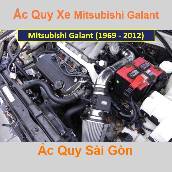 Vị trí bình ắc quy Mitsubishi Galant ở dưới nắp ca pô, bình nằm dọc, phía sau khoang máy, bên tài.