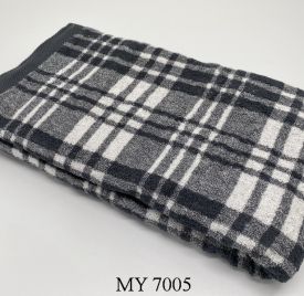 Khăn Tắm Kẻ Cotton Mỹ - Ghi kẻ to (70x140 - 350gr)