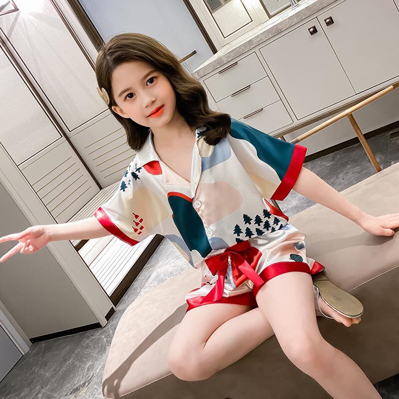C276006 - Bộ pyjama bé gái chất lụa hàng nhập - giá 300k