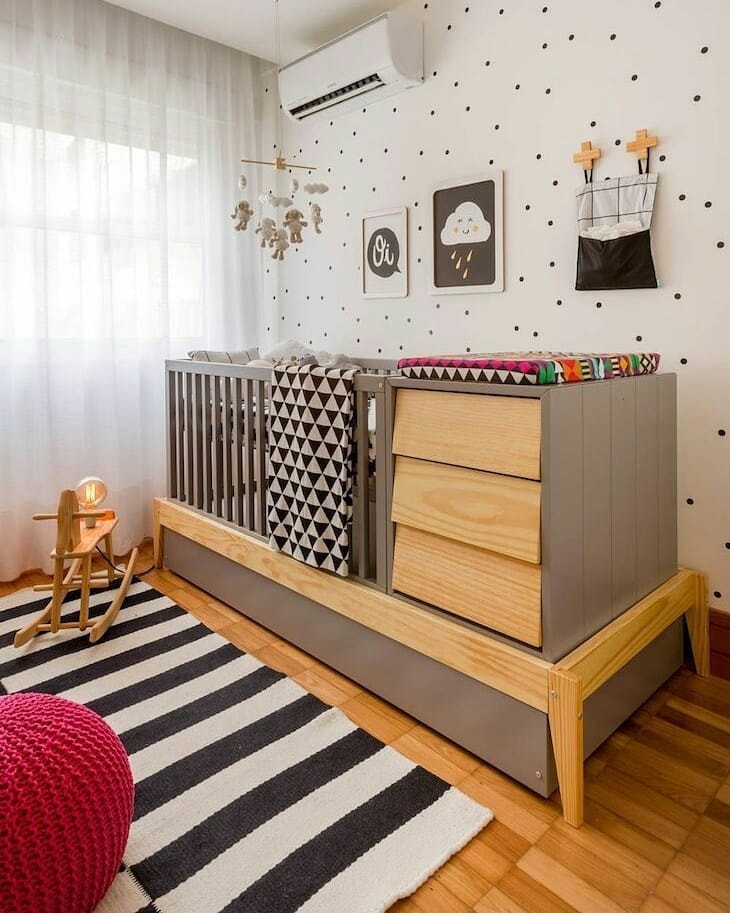 Giường ngủ cho em bé gỗ tự nhiên theo thiết kế