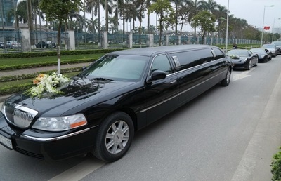 Limousine Màu Đen VIP( Nội Thành )