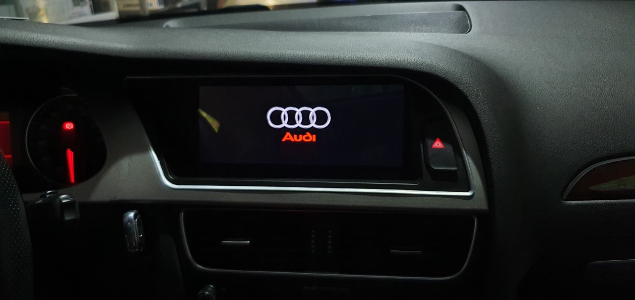 MÀN ANDROID AUDI A4 PHOM THEO XE