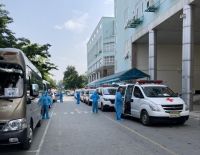 Nữ doanh nhân mang cả “đoàn xe” cứu thương đi hỗ trợ chống dịch
