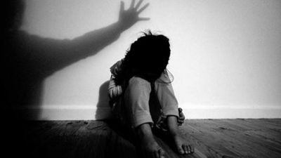 Khởi tố, bắt tạm giam 7 đối tượng xâm hại tình dục bé gái ở Cà Mau