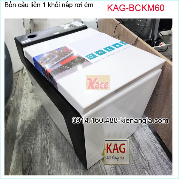 Bồn cầu 1 khối vuông không thùng nước  đen trắng KAG-BCKM60