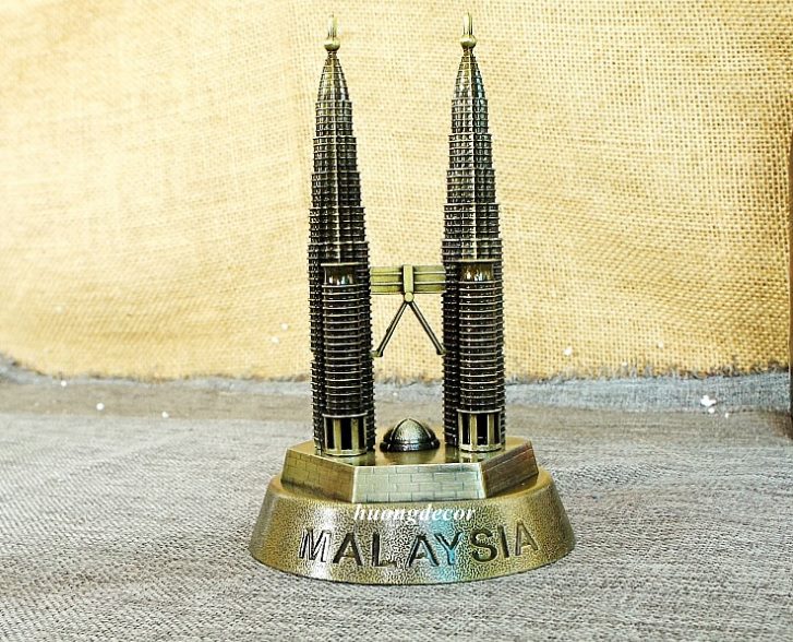 Tháp đôi Petronas Malaysia(đế tròn)