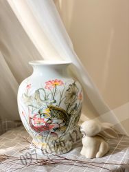 Bình hoa gốm sứ dáng chum  Nhật men trắng vẽ chép sen