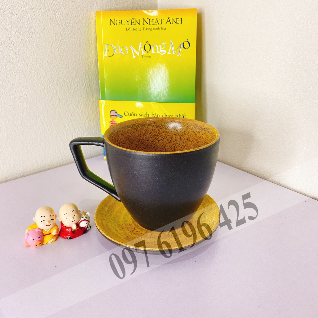 Bộ cốc cà phê quai vuông men gốm vàng