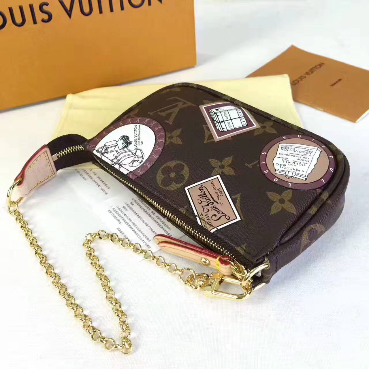 Tui-xach-Louis-Vuitton-Monogram-Mini-Pochette-Accessoires-M95804(2)