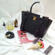 Túi xách Louis Vuitton Lockmeto -M54572-TXLV002
