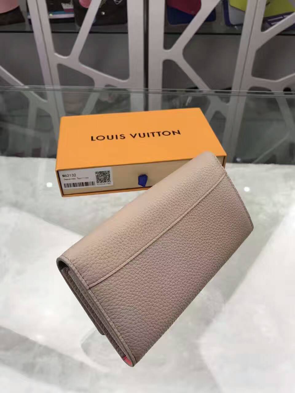 Louis vuitton Taurillon leather capucine wallet-M61232-txlv146(5)