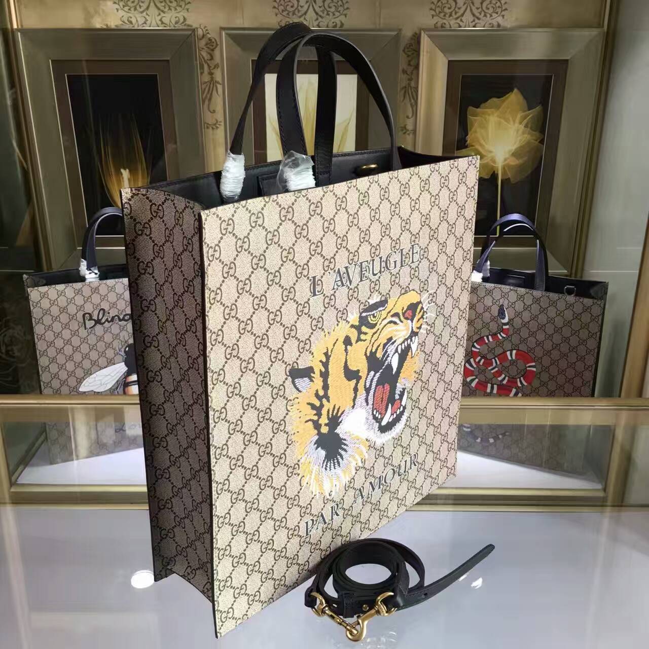 Gucci Tiger print soft GG Supreme tote-450950-txgc022(1)
