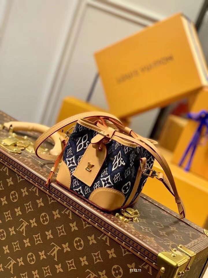 Túi xách nữ Louis Vuitton Siêu Cấp RLCLV0857