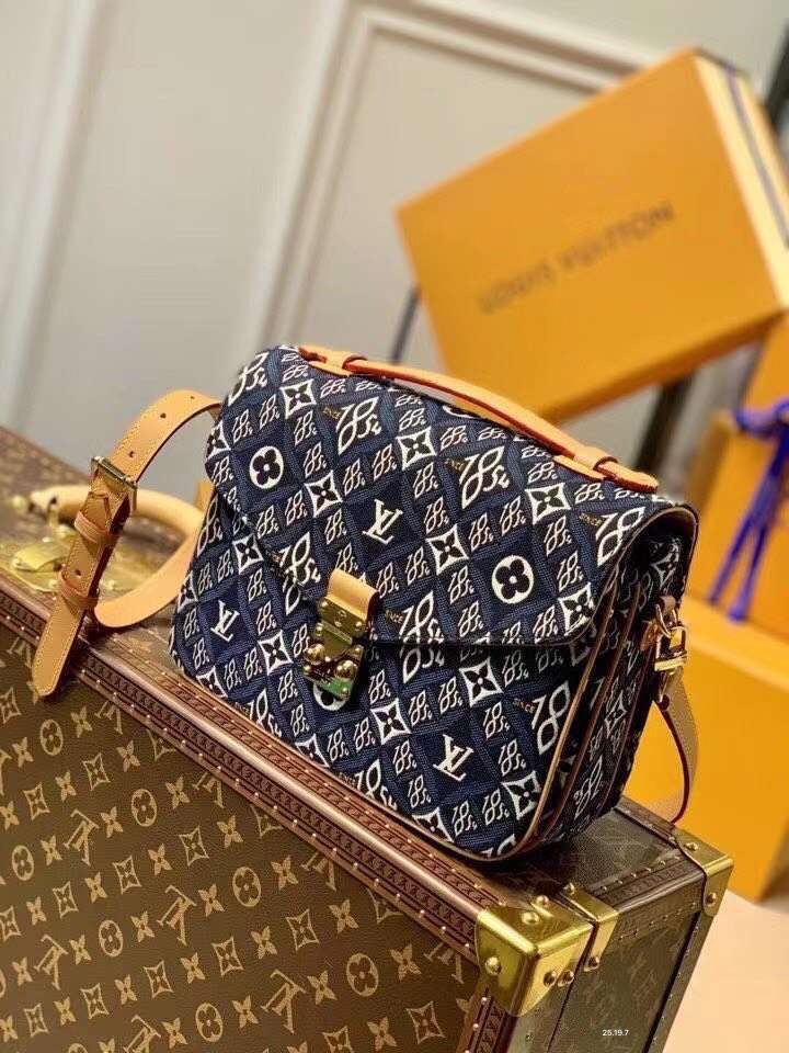Túi xách nữ Louis Vuitton Siêu Cấp RLCLV0854