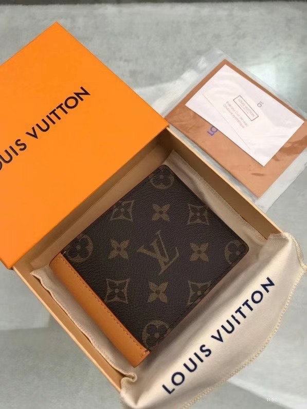 Ví nam Louis Vuitton Siêu Cấp RLCLV0948