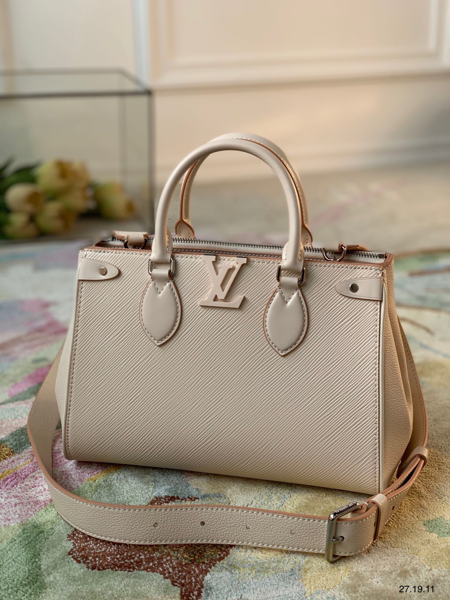 Túi xách nữ Louis Vuitton Siêu Cấp RLCLV1270