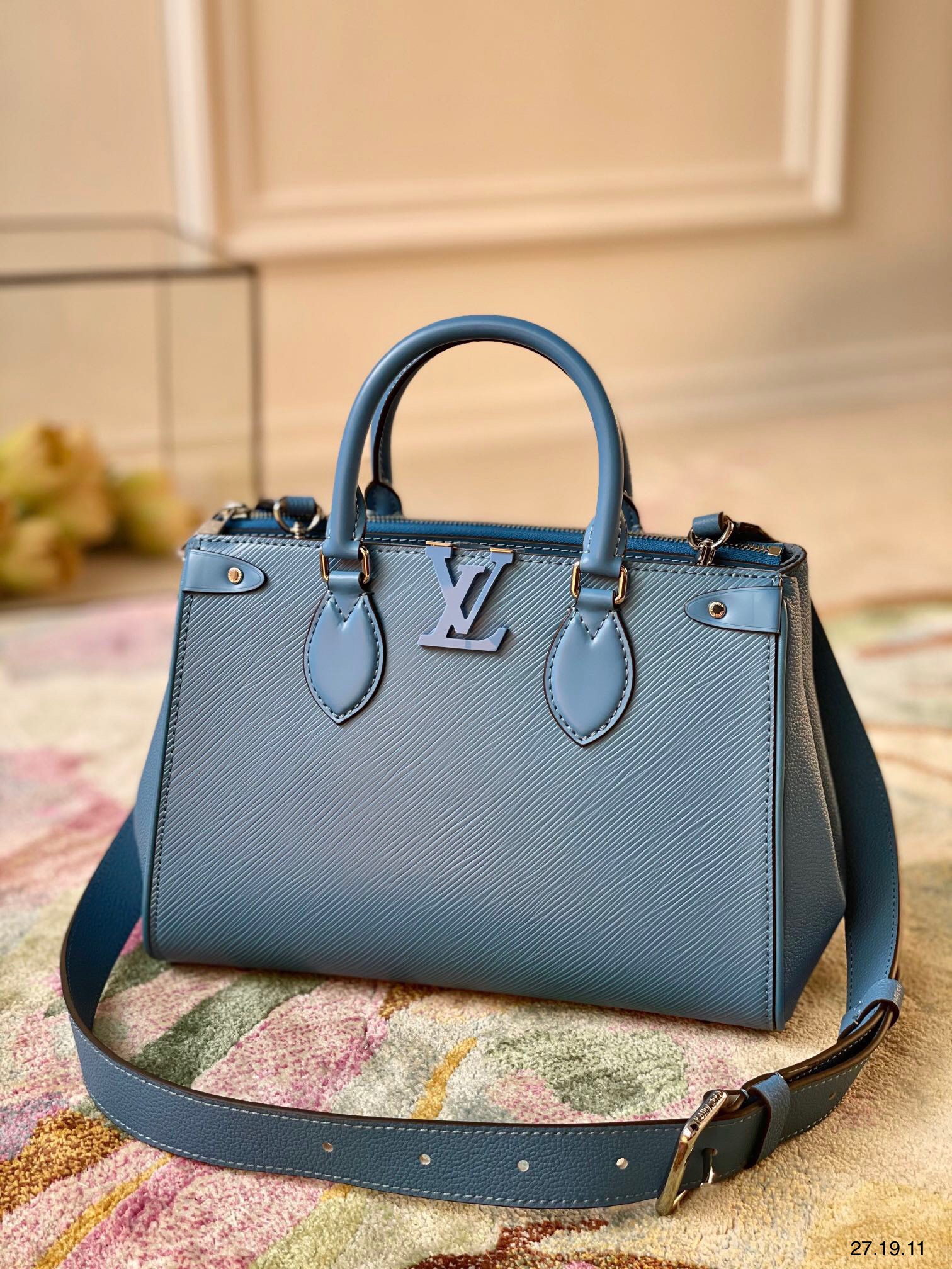 Túi xách nữ Louis Vuitton Siêu Cấp RLCLV1271