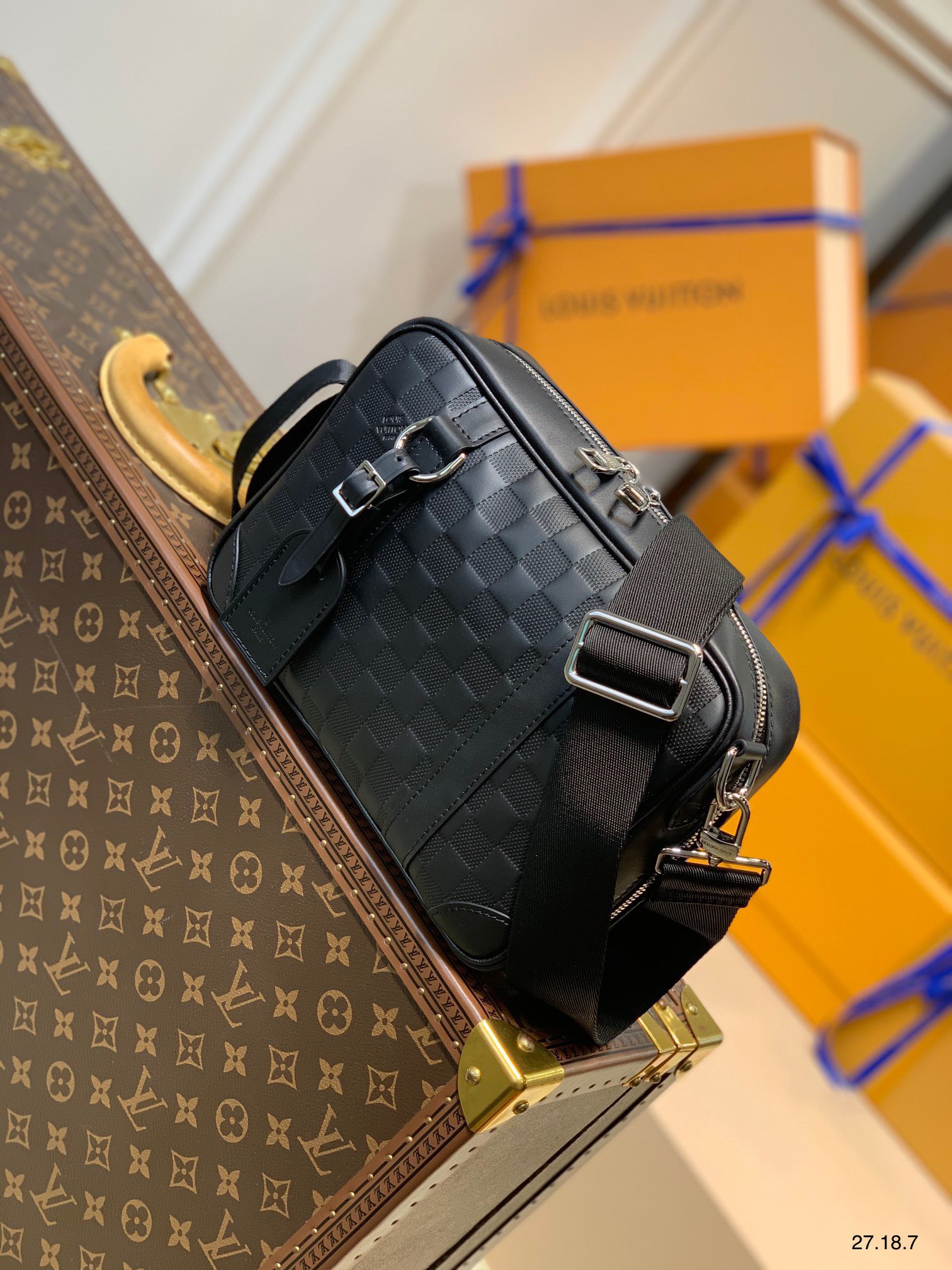 Túi xách Louis Vuitton Siêu Cấp RLCLV1740