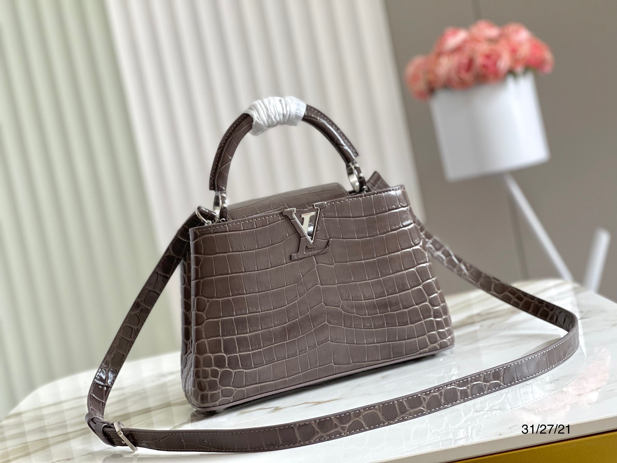 Túi xách nữ Louis Vuitton Siêu Cấp RLCLV1904