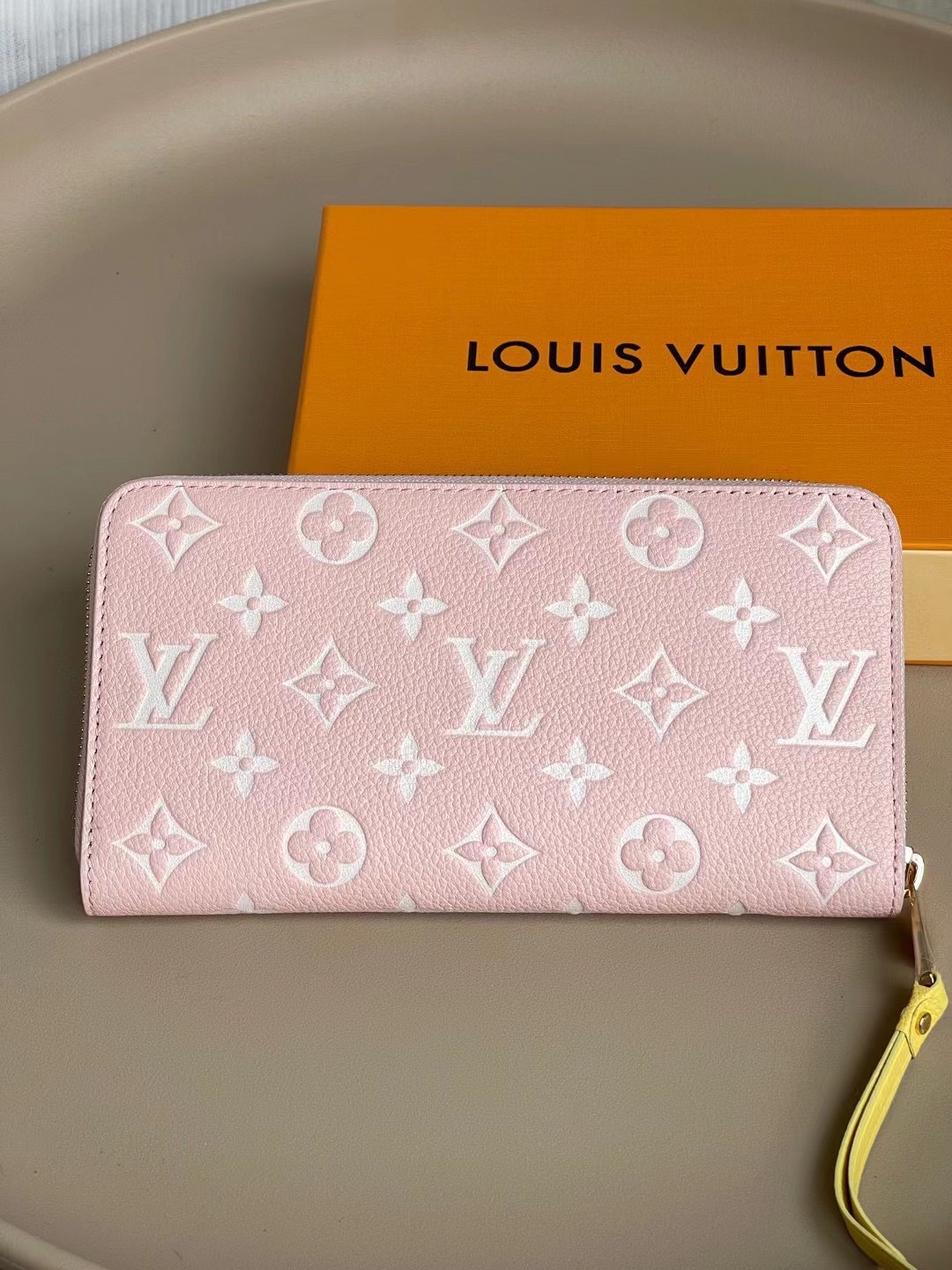 Ví nữ Louis Vuitton Siêu Cấp RLCLV2000