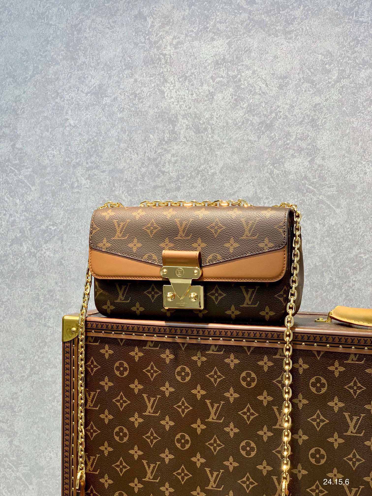 Túi xách nữ Louis Vuitton Siêu Cấp RLCLV2058