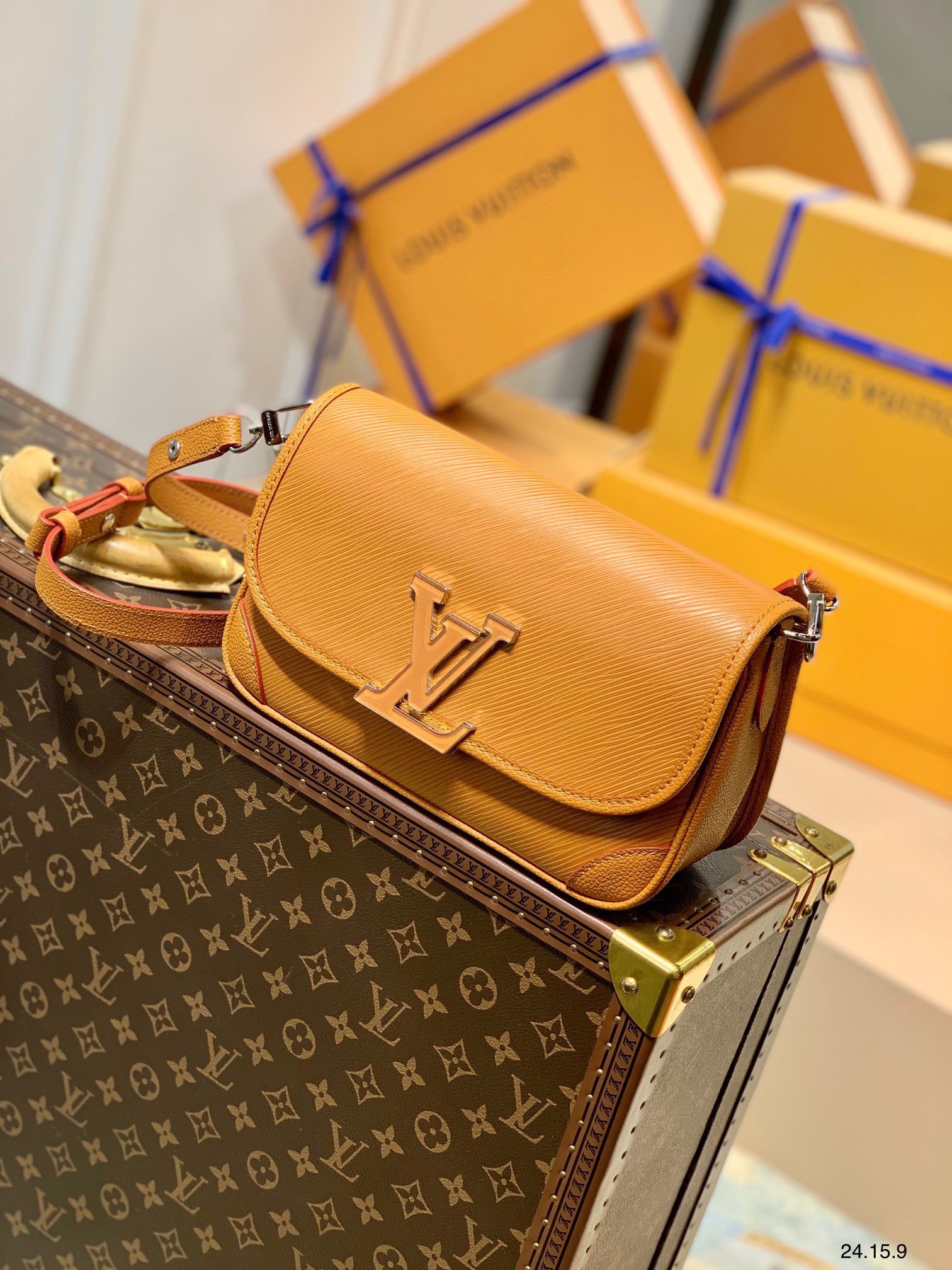 Túi xách nữ Louis Vuitton Siêu Cấp RLCLV2096