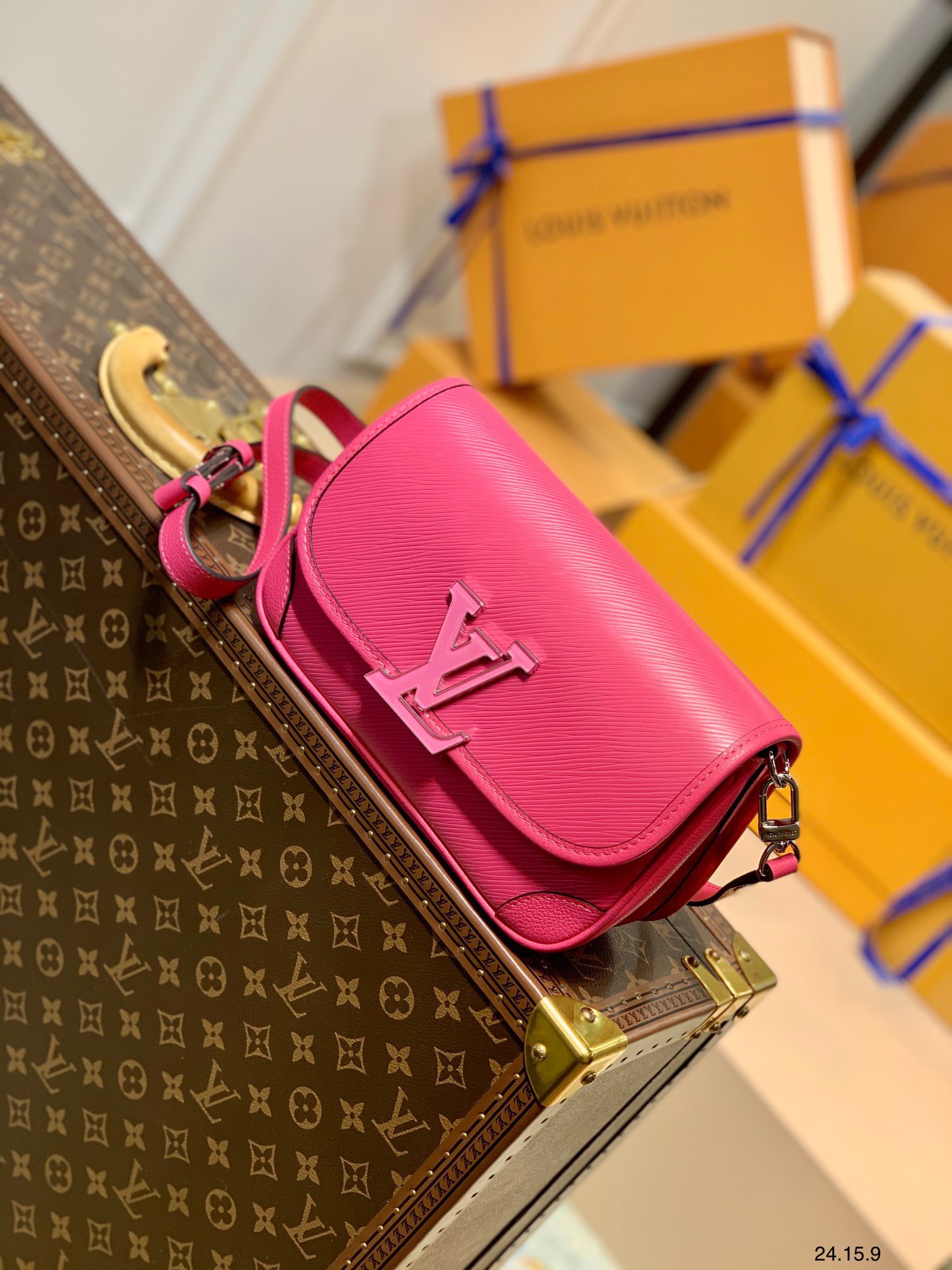 Túi xách nữ Louis Vuitton Siêu Cấp RLCLV2098