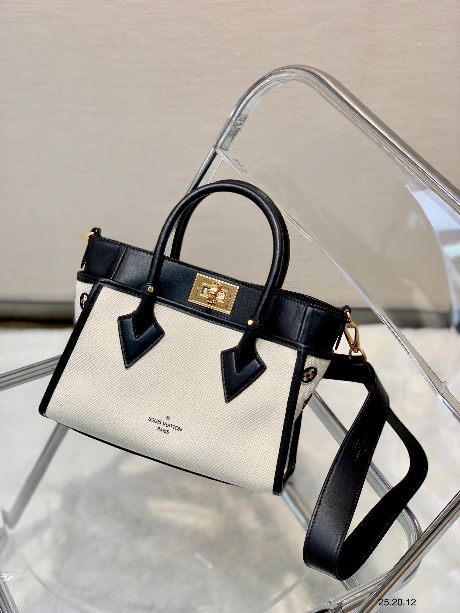 Túi xách nữ Louis Vuitton Siêu Cấp RLCLV2112
