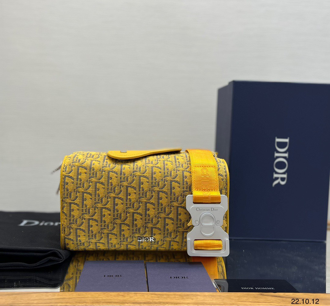 Túi xách nam Dior Siêu Cấp RLCDO2147