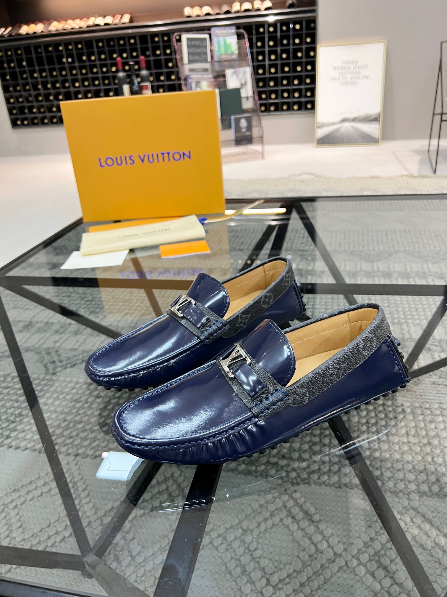 Giày nam Louis Vuitton Siêu Cấp RLCLV2182