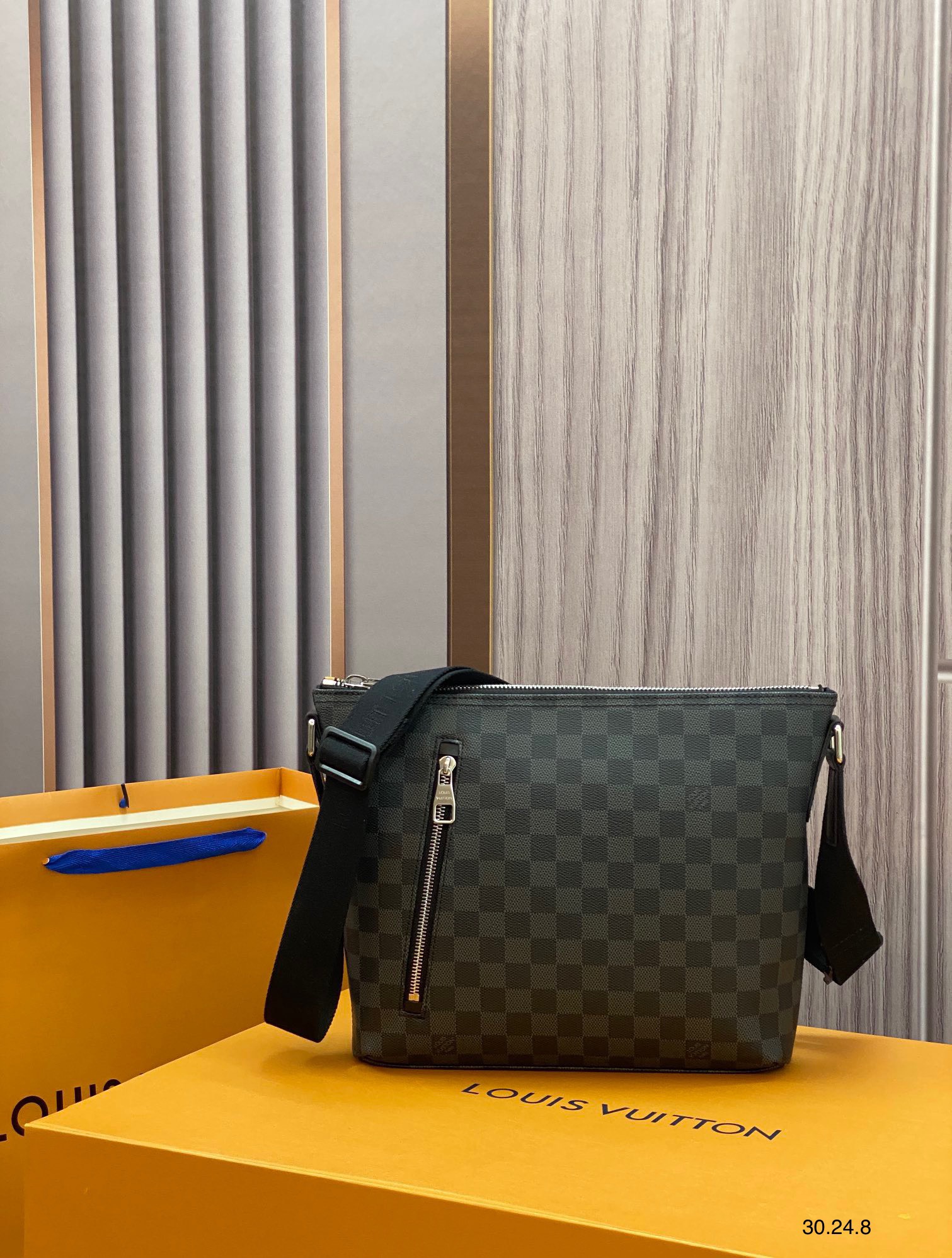 Túi xách Louis Vuitton Siêu Cấp RLCLV2195