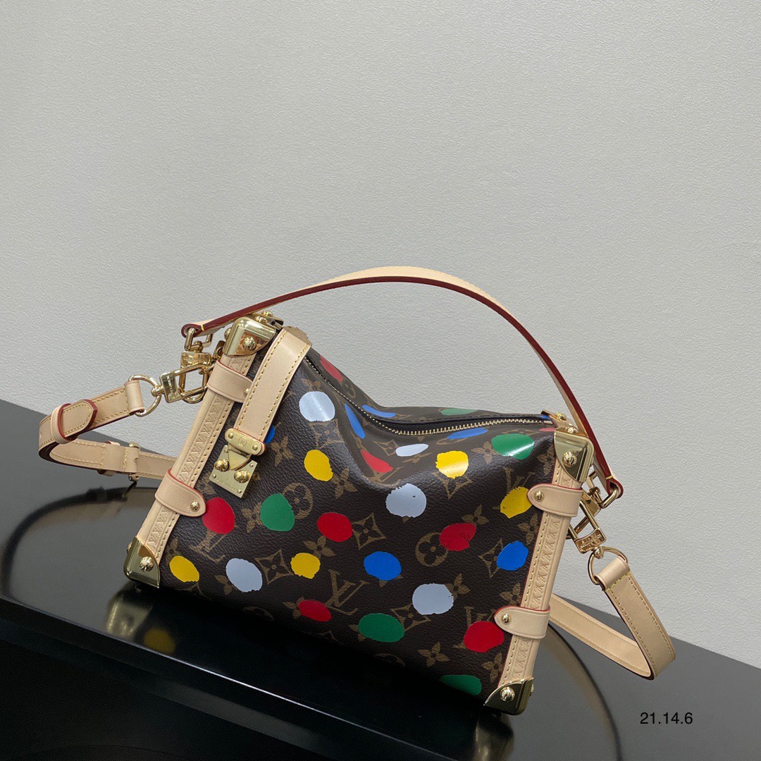Túi xách nữ Louis Vuitton Siêu Cấp RLCLV2200