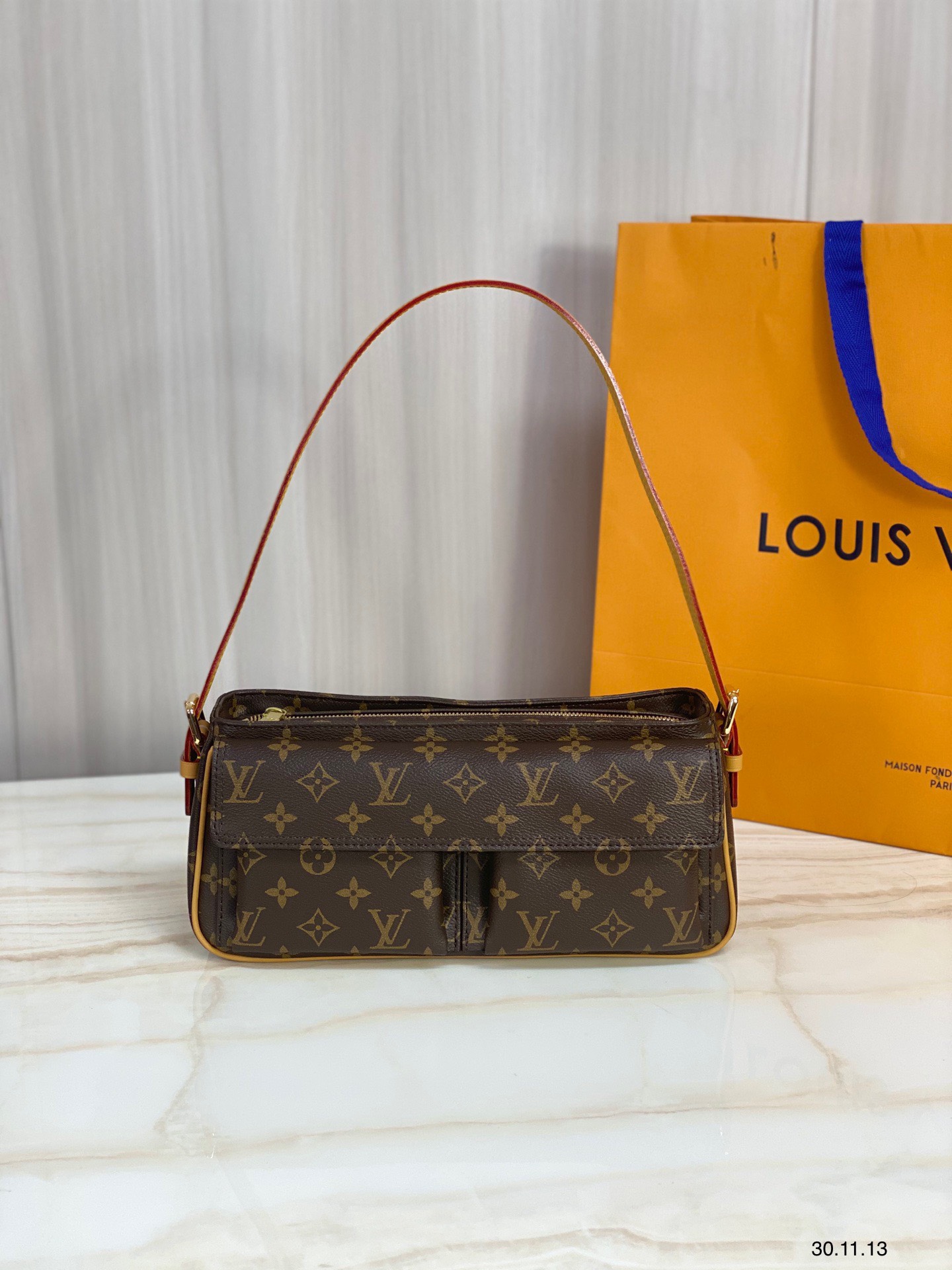 Túi xách nữ Louis Vuitton Siêu Cấp RLCLV2318