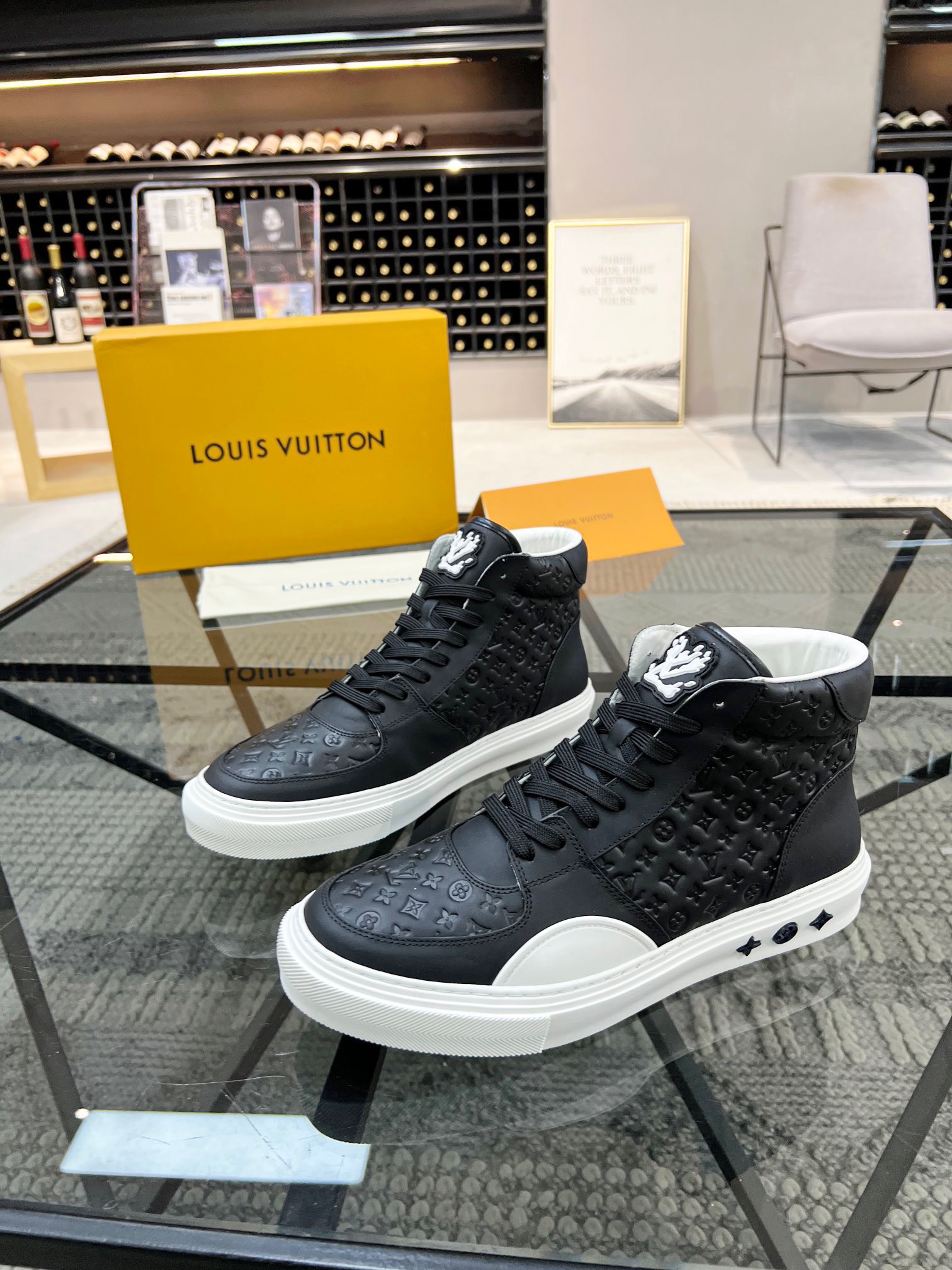Giày nam Louis Vuitton Siêu Cấp RLCLV2488
