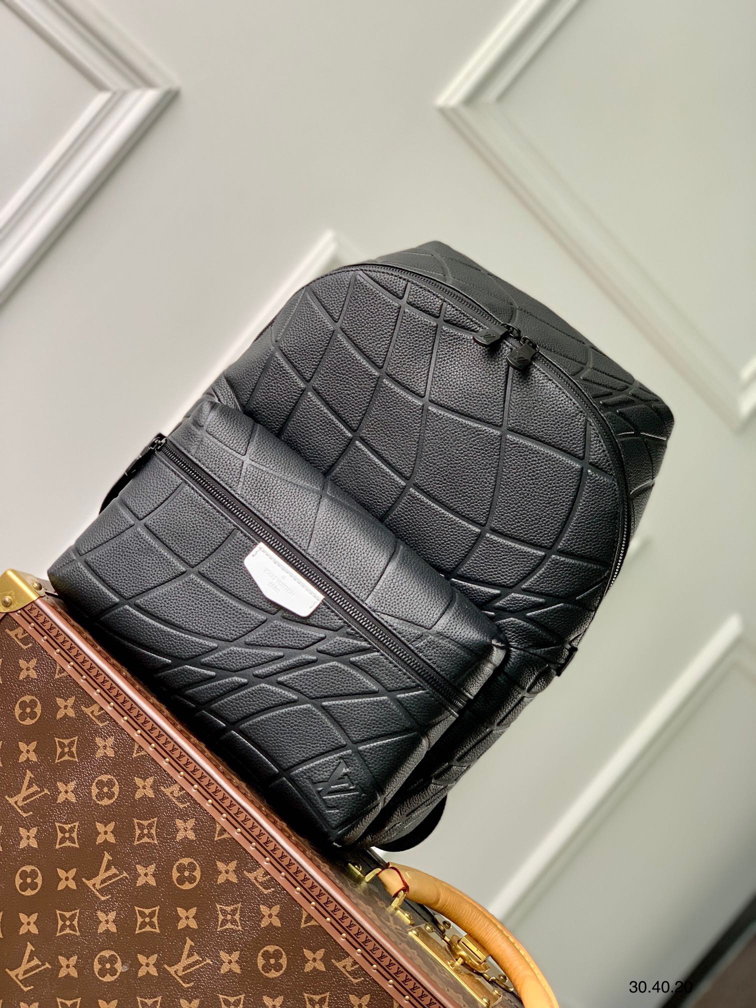 Túi xách Louis Vuitton Siêu Cấp RLCLV2548