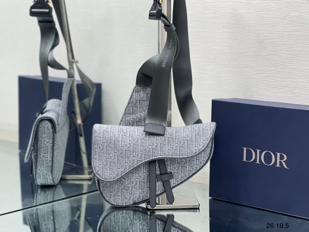Túi xách nam Dior Siêu Cấp RLCDO2605