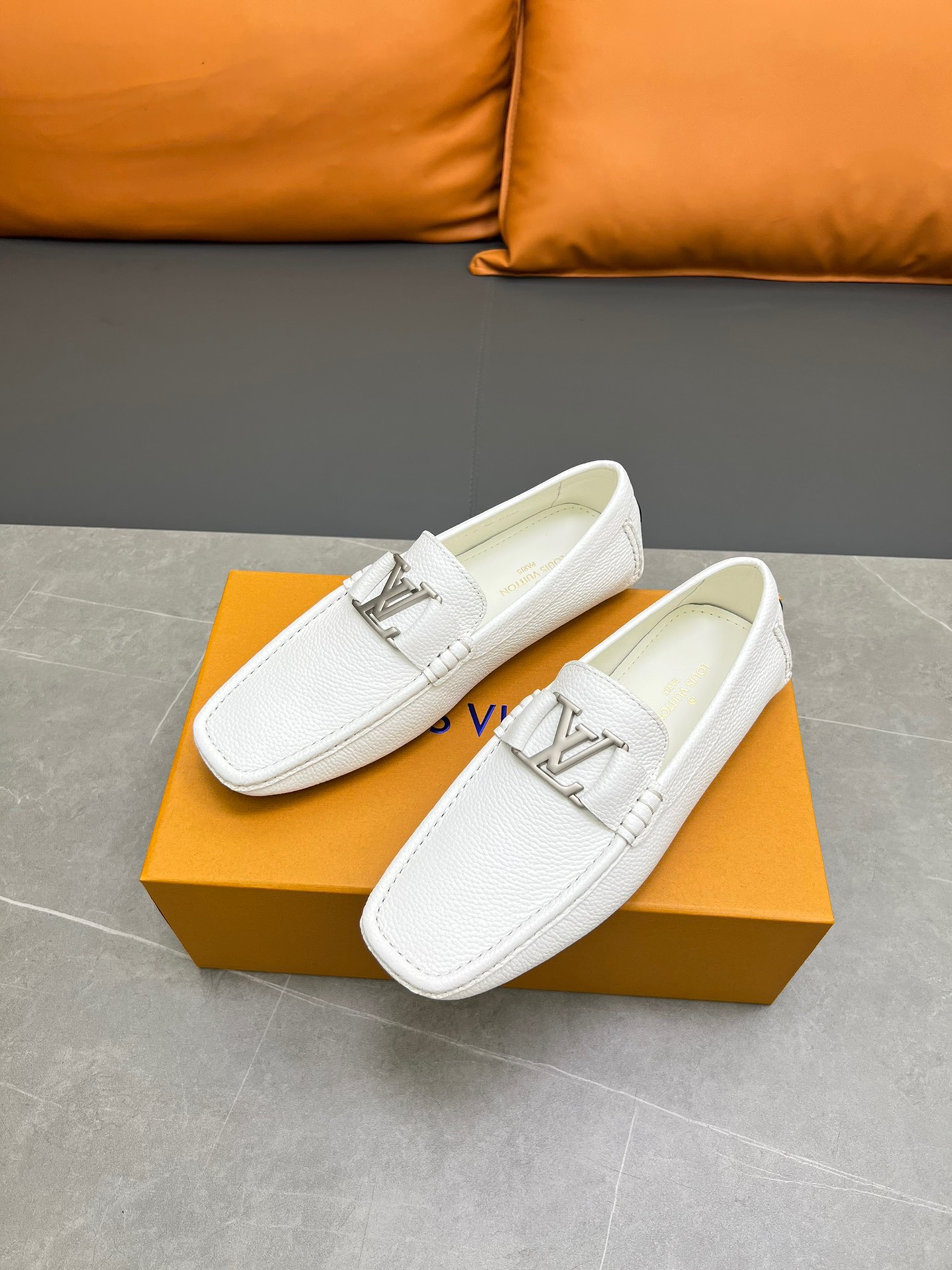 Giày nam Louis Vuitton Siêu Cấp RLCLV2677