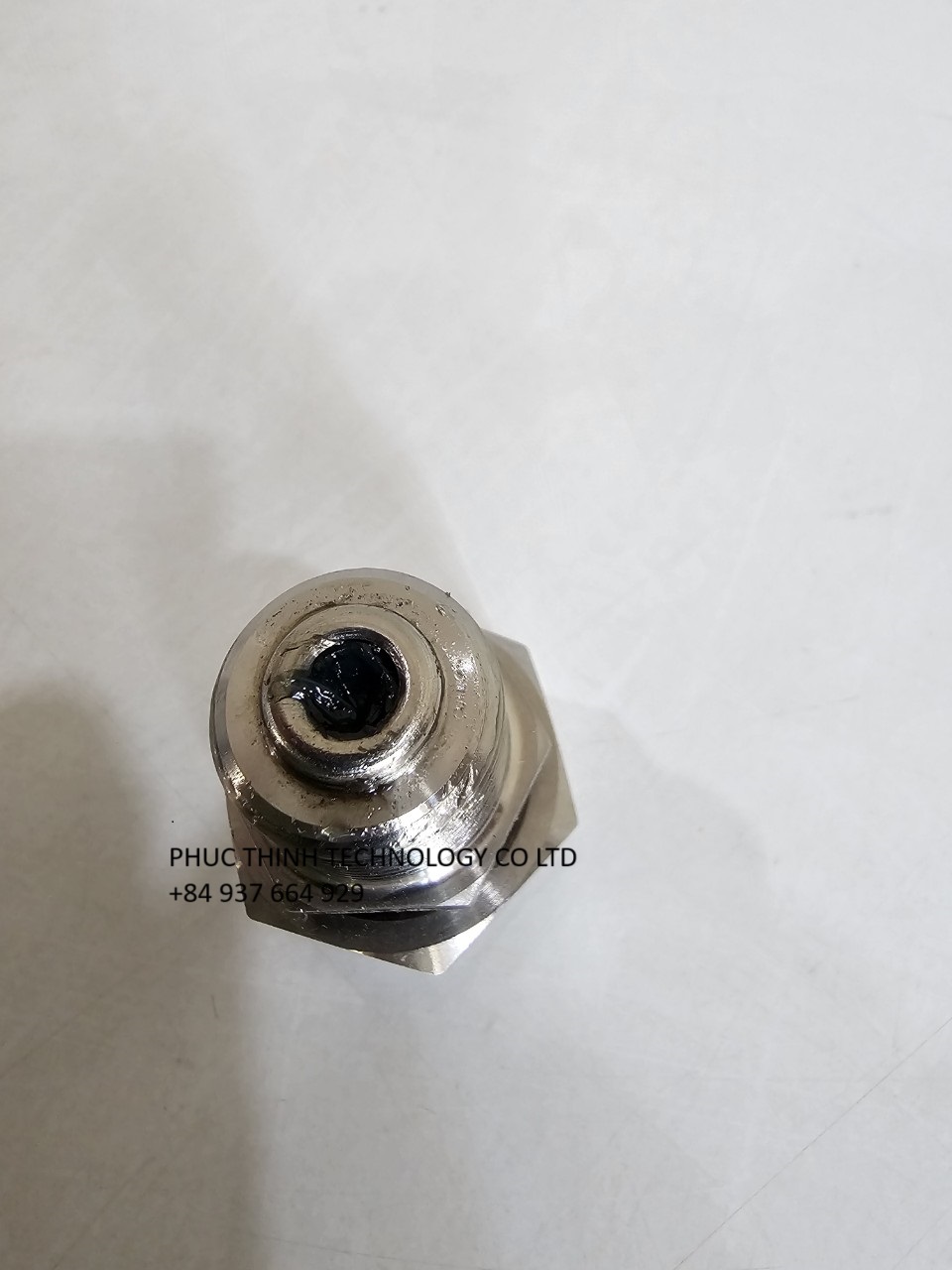 BH10N4-C0 grease fitting