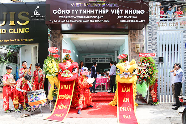 khai trương Công ty TNHH thép Việt Nhung 9