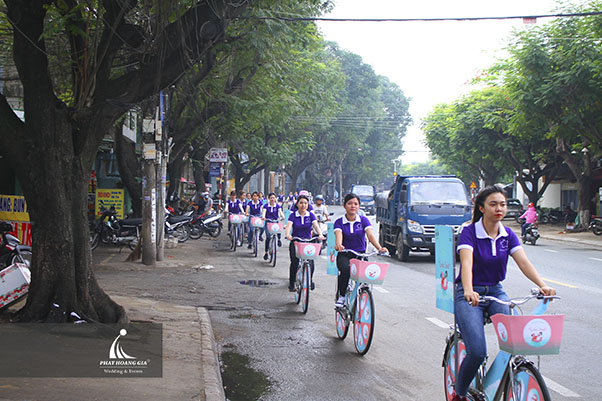 Diễu hành Roadshow quảng bá mỹ phẩm Sala tại Biên Hòa