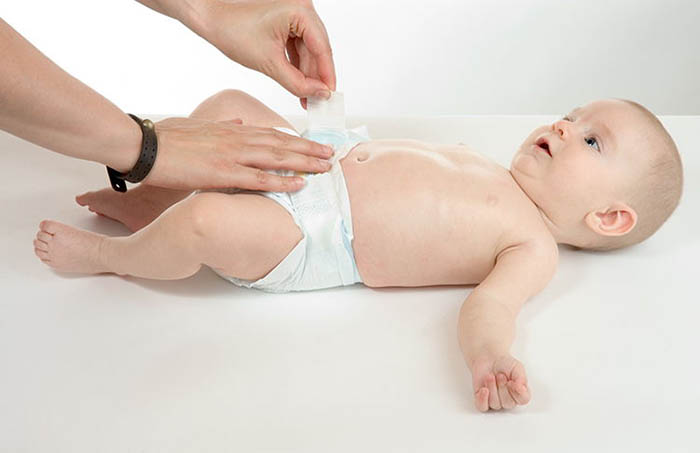 Quy trình massage và tắm bé sơ sinh