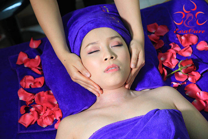 Lợi ích Massage sau khi sinh 