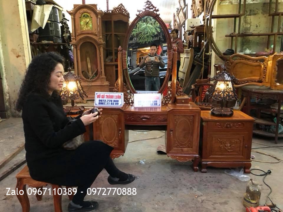 Tủ phấn gỗ hương đỏ Lào