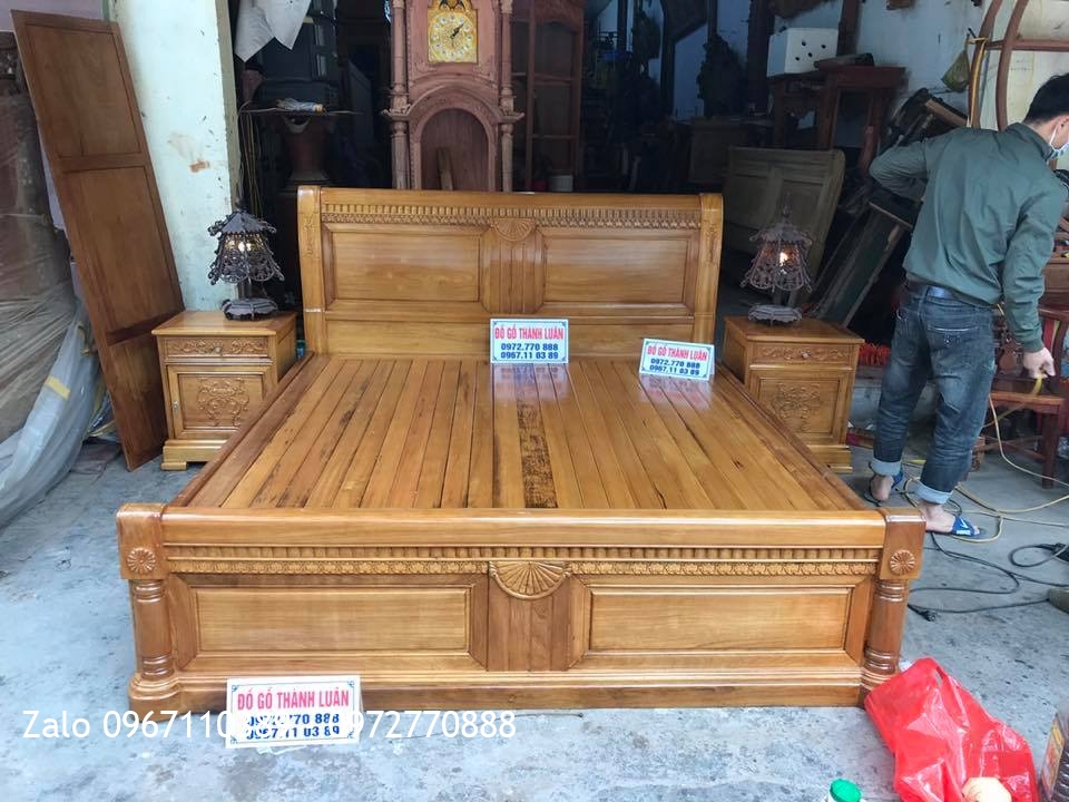 Giường gỗ gụ mẫu chữ x cùng 2 tủ đầu giường