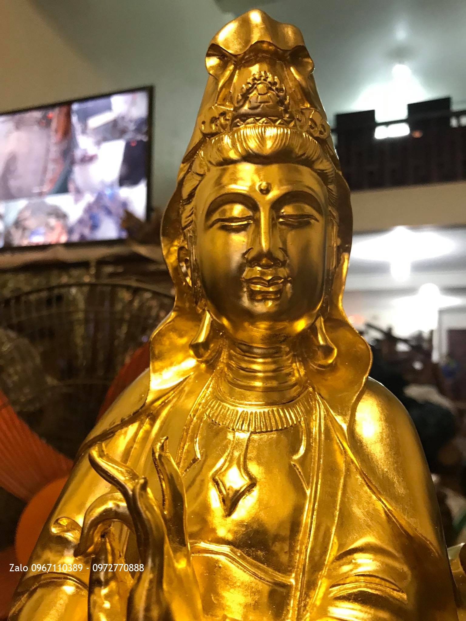Tượng Phật Bà Gỗ Trắc Dát Vàng 9999